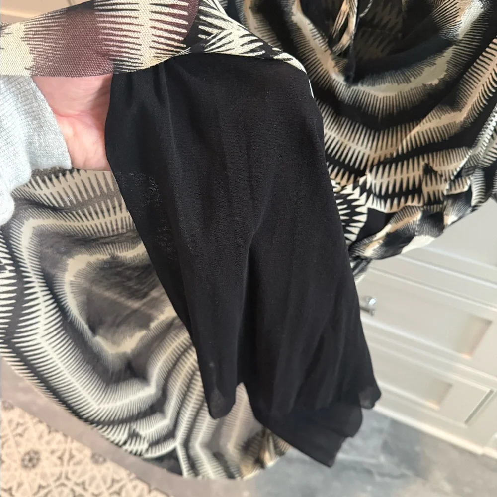 Jean Paul Gaultier Black and White Patterned adorable dress - Picture 7 of 10